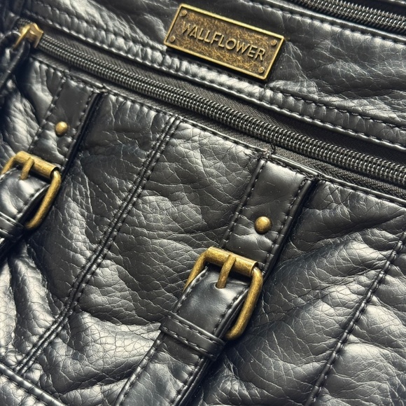 Wallflower Slouchy Black Faux Leather Crossbody - Picture 5 of 10